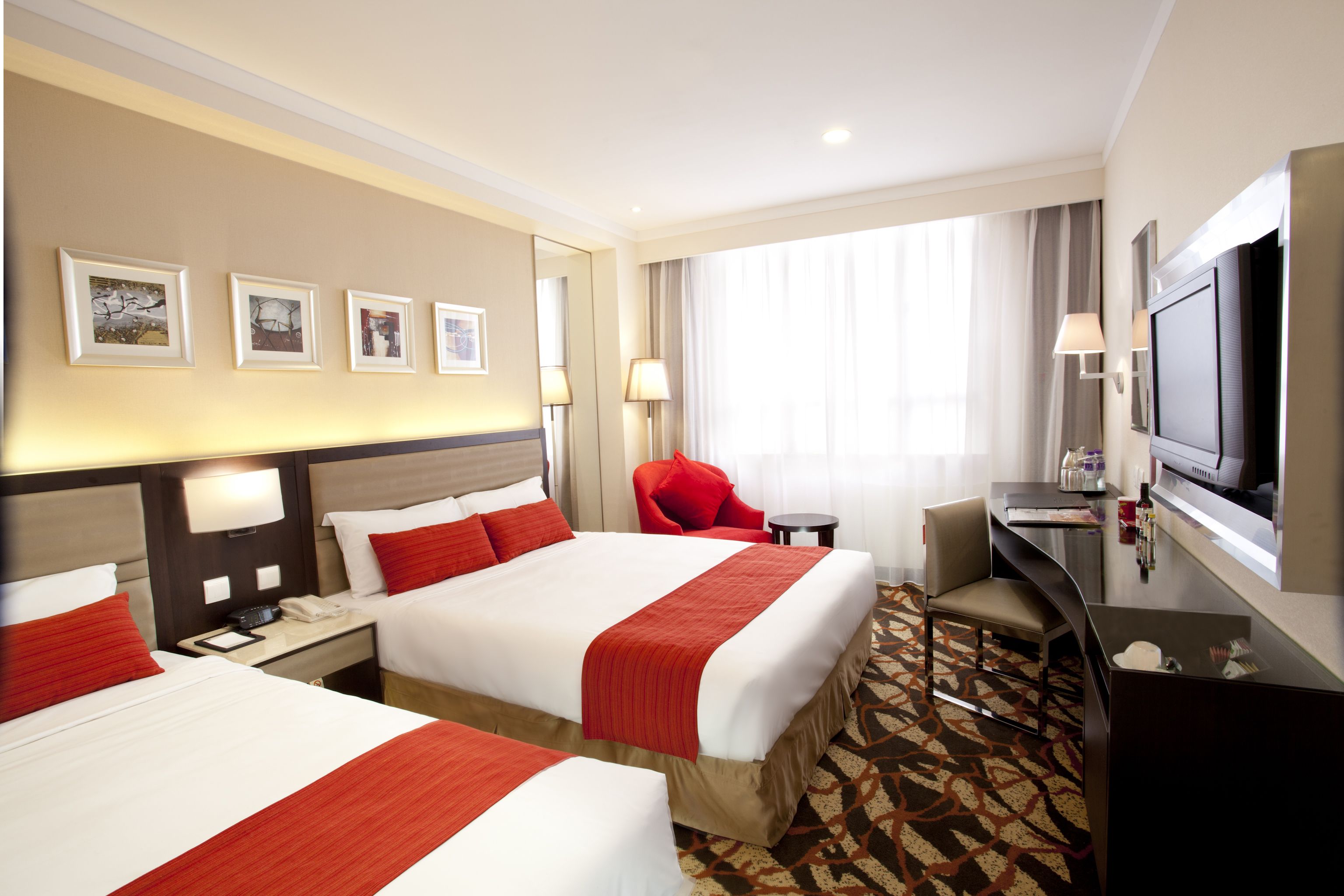 Family 01_Standard Family Room